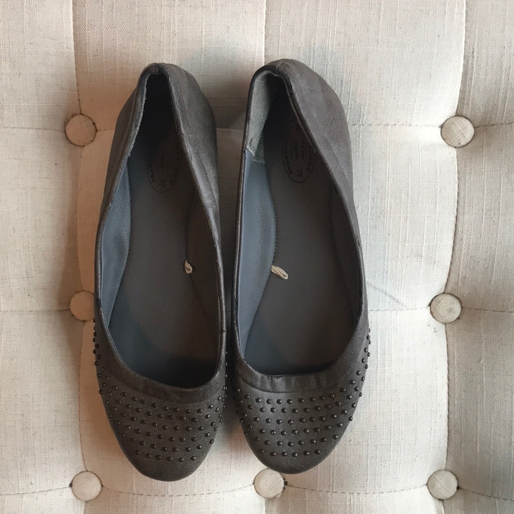 Grey American Eagle flats with studs